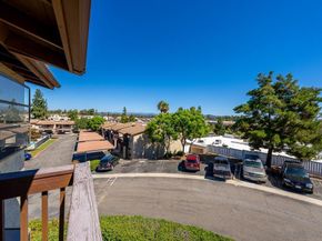 440 W Citracado Parkway 16, Escondido CA 92025