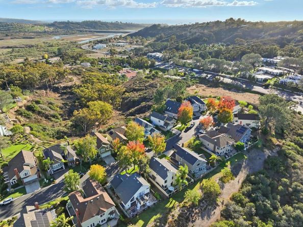 3626 Lorimer Ln, Encinitas CA 92024