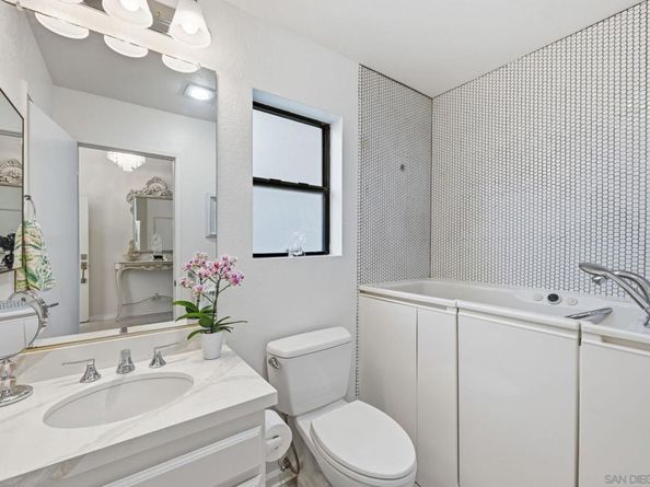 3626 Lorimer Ln, Encinitas CA 92024