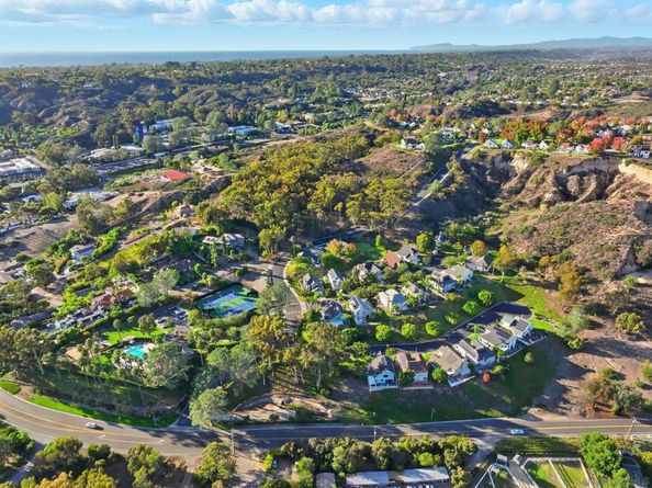 3626 Lorimer Ln, Encinitas CA 92024