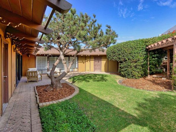 1553 Copa de Oro, La Jolla CA 92037