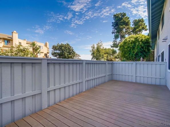 8280 Caminito Sonoma, La Jolla CA 92037