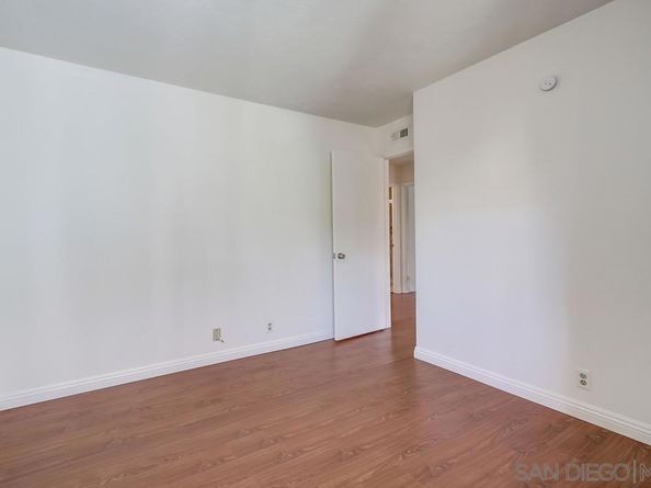 8280 Caminito Sonoma, La Jolla CA 92037