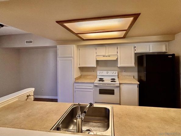 1040 E Washington Ave 33, Escondido CA 92025