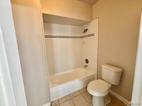 1040 E Washington Ave 33, Escondido CA 92025