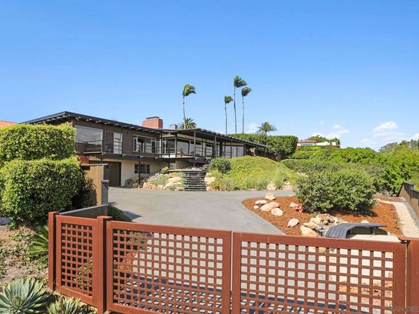 666 San Gorgonio St, San Diego CA 92106