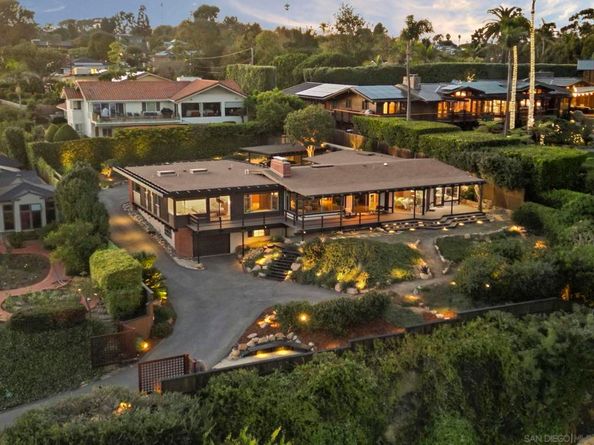 666 San Gorgonio St, San Diego CA 92106