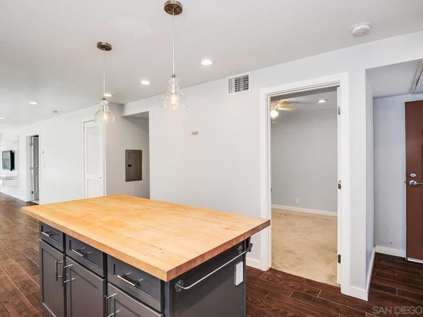 540 Hawthorn 2E, San Diego CA 92101