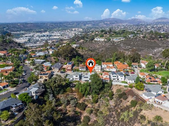 4417 Braeburn Rd, San Diego CA 92116