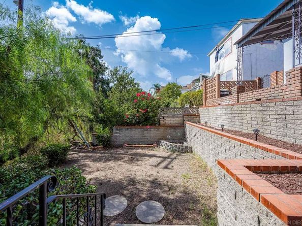 4417 Braeburn Rd, San Diego CA 92116