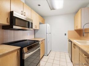 3890 Nobel Dr 1104, San Diego CA 92122