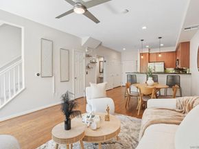 2330 1st Ave 115, San Diego CA 92101