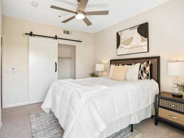 2330 1st Ave 115, San Diego CA 92101