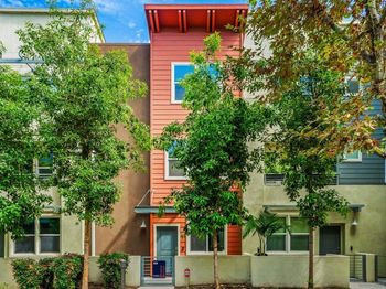 225 Royal Glen