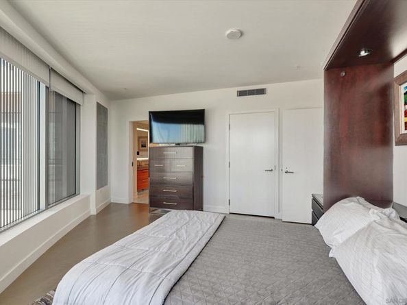 888 W W E St 502, San Diego CA 92101