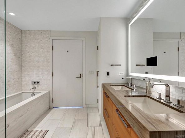 888 W W E St 502, San Diego CA 92101