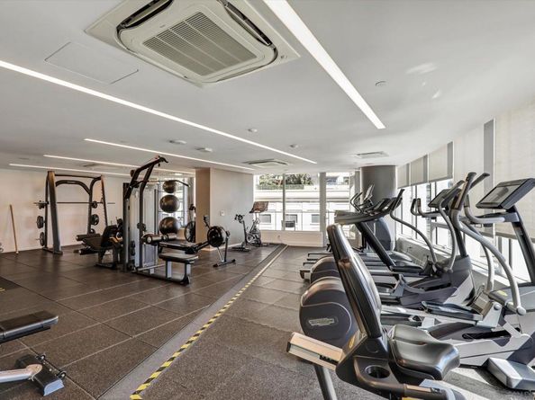 888 W W E St 502, San Diego CA 92101