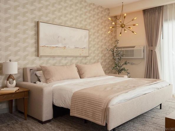 2003 Costa Del Mar Road 661, Carlsbad CA 92009