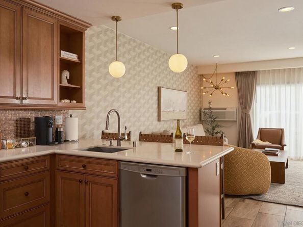 2003 Costa Del Mar Road 661, Carlsbad CA 92009