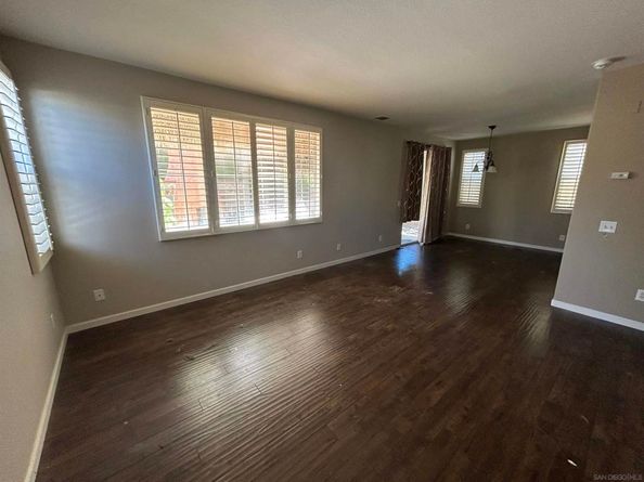 213 Melinda Way, Oceanside CA 92057