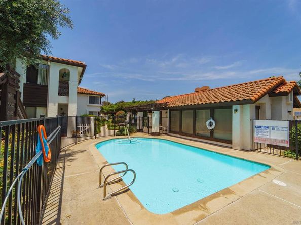 1717 Pepper Dr, El Cajon CA 92021