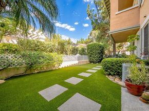 12061 Tivoli Park Row 3, San Diego CA 92128