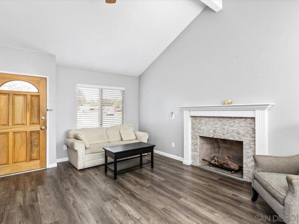 401 Blueridge Place, Escondido CA 92026