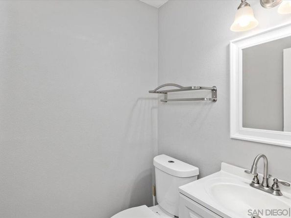 401 Blueridge Place, Escondido CA 92026