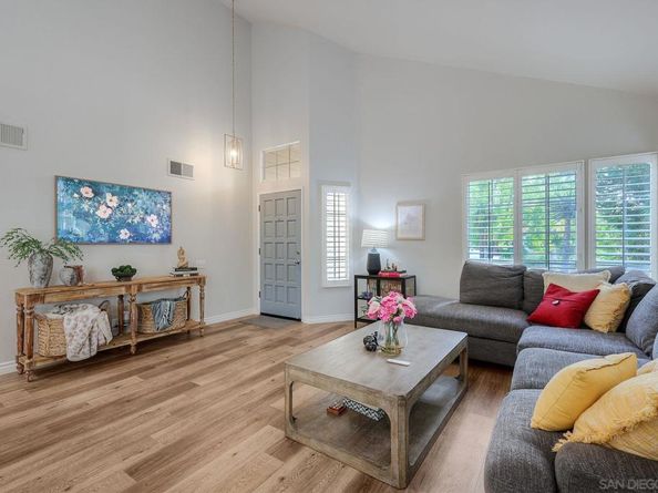 2133 Emberwood Way, Escondido CA 92029