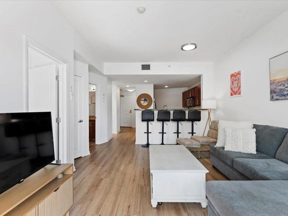 253 10th Ave 524, San Diego CA 92101
