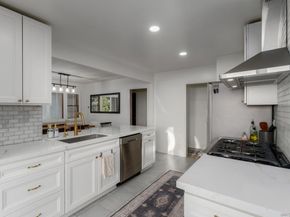 2036 38 Emerald St, San Diego CA 92109