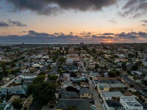 2036 38 Emerald St, San Diego CA 92109