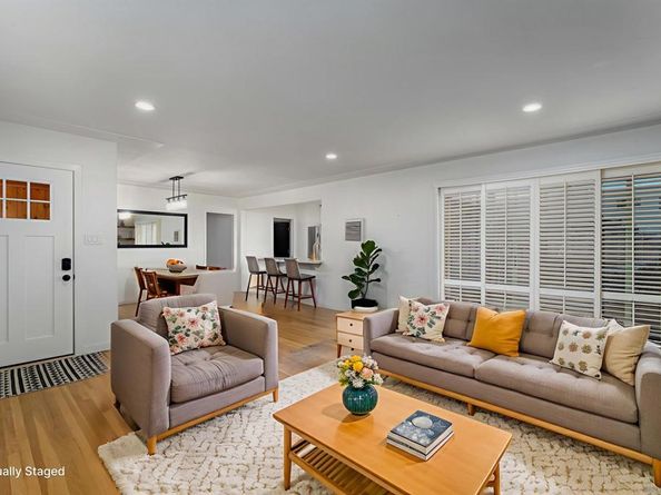 2036 38 Emerald St, San Diego CA 92109