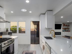 2036 38 Emerald St, San Diego CA 92109