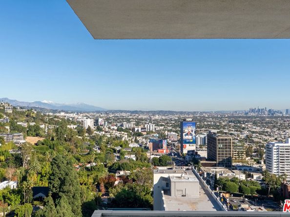 9255 Doheny Road 1905, West Hollywood CA 90069