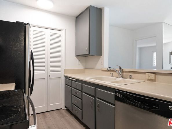 8635 Falmouth Avenue 110, Playa Del Rey CA 90293