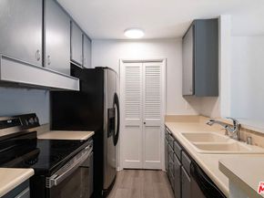 8635 Falmouth Avenue 110, Playa Del Rey CA 90293