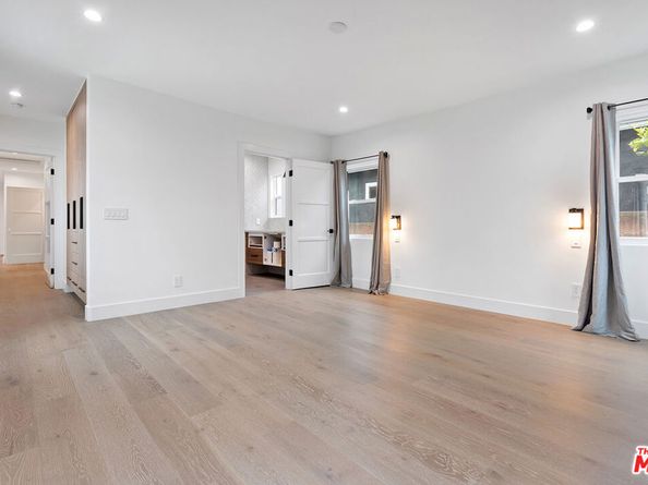 1901 S Point View Street, Los Angeles CA 90034