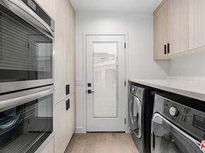 1901 S Point View Street, Los Angeles CA 90034