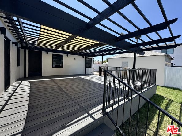 1901 S Point View Street, Los Angeles CA 90034