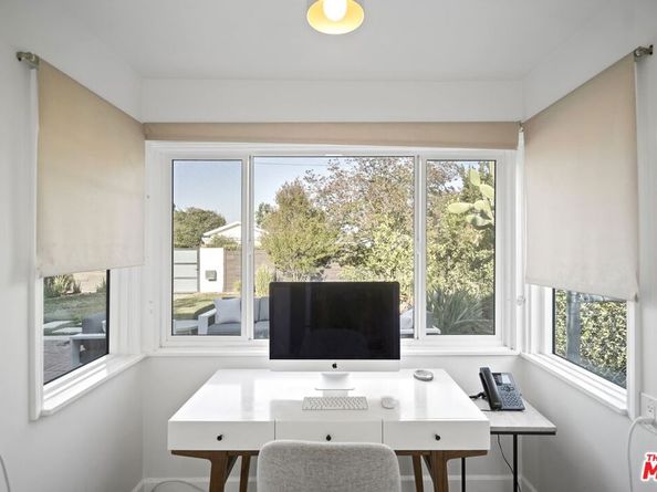 11700 Huston Street, Valley Village CA 91607