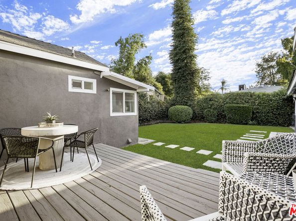 11700 Huston Street, Valley Village CA 91607