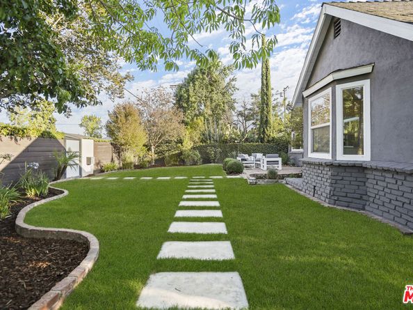 11700 Huston Street, Valley Village CA 91607