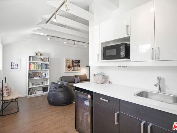 11700 Huston Street, Valley Village CA 91607