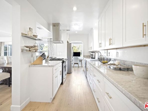 11700 Huston Street, Valley Village CA 91607