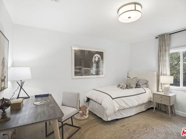 11700 Huston Street, Valley Village CA 91607