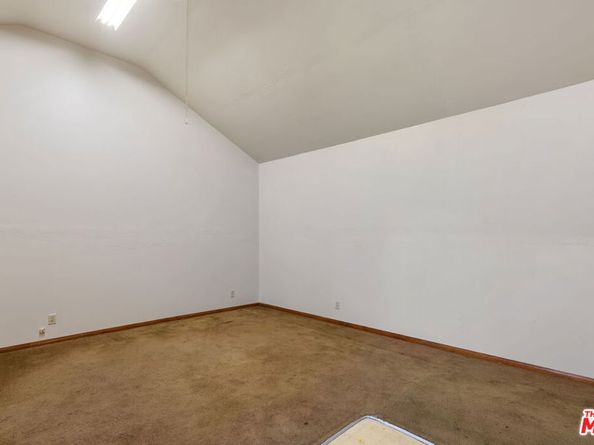 1831 N Buena Vista Street, Burbank CA 91505