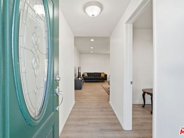 10401 Amigo Avenue, Porter Ranch CA 91326