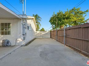 10401 Amigo Avenue, Porter Ranch CA 91326