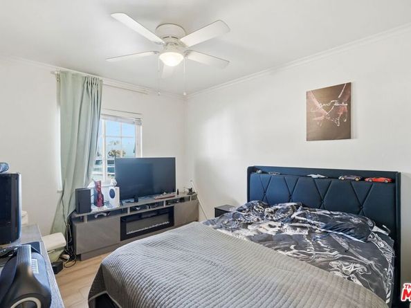 10401 Amigo Avenue, Porter Ranch CA 91326